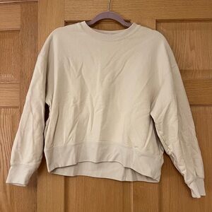 Uniqlo Women's Beige Crew Neck Sweater